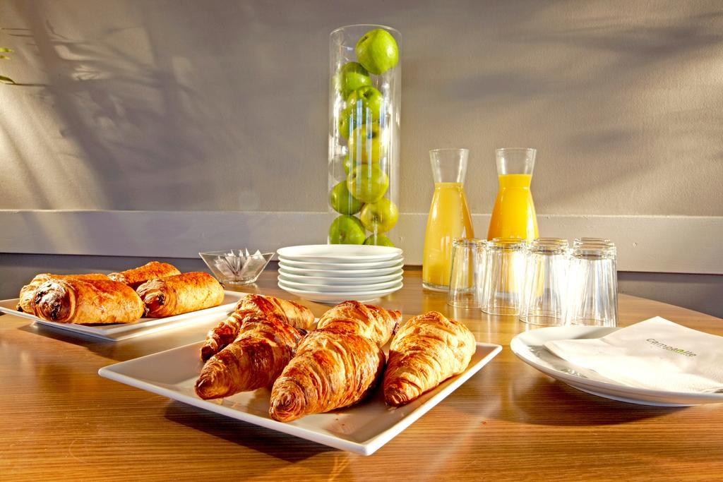Campanile Rouen Nord - Mont-Saint-Aignan Hotel Ngoại thất bức ảnh